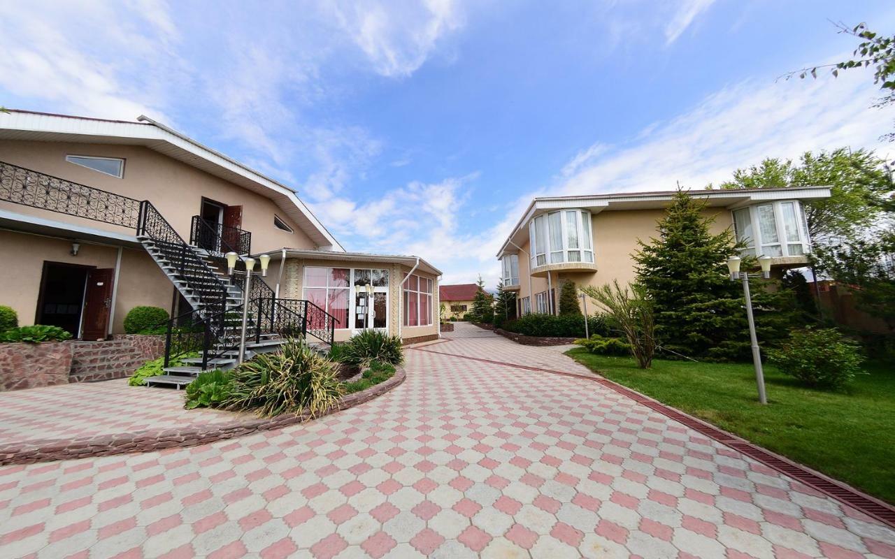 Tamchy Zlata Inn מראה חיצוני תמונה