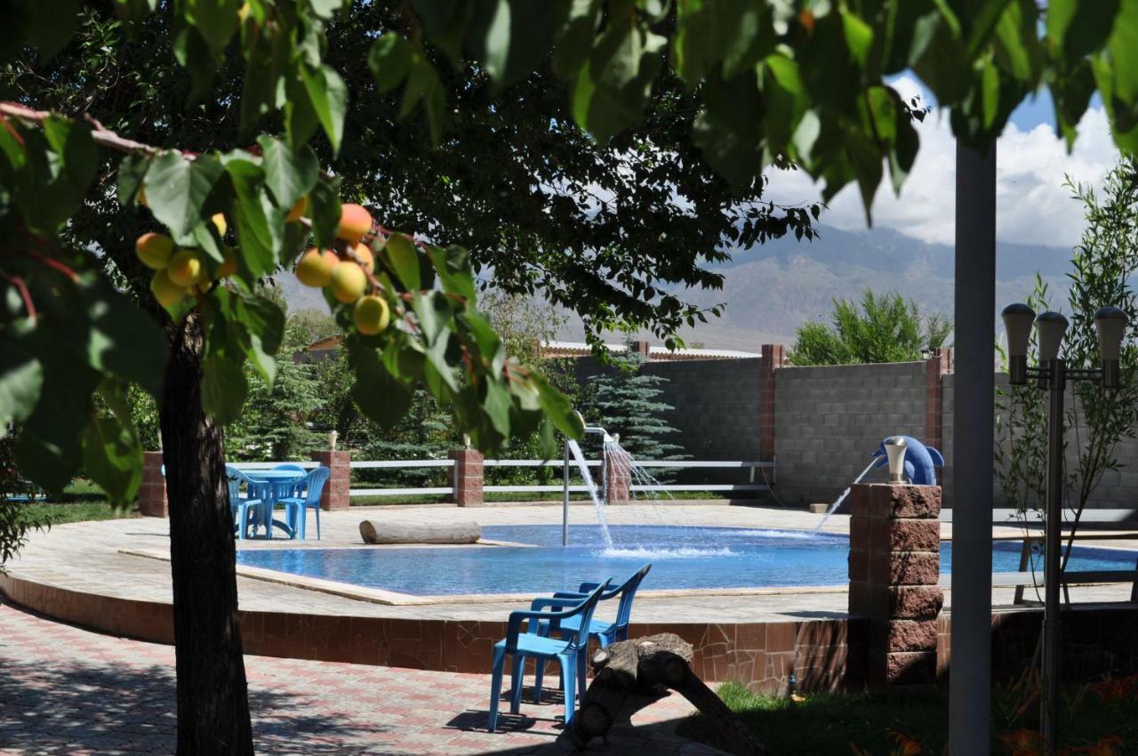 Tamchy Zlata Inn מראה חיצוני תמונה